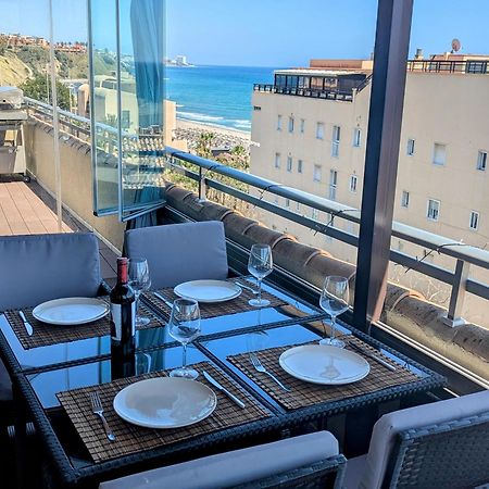 פואנגירולה Modern Penthouse Apartment - 1 Min From The Beach מראה חיצוני תמונה